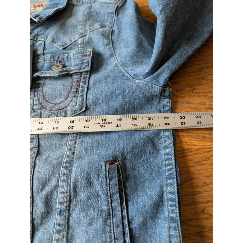 True Religion Men's Blue Denim Trucker Jacket Logo Back Pockets Sz Lrg NWT